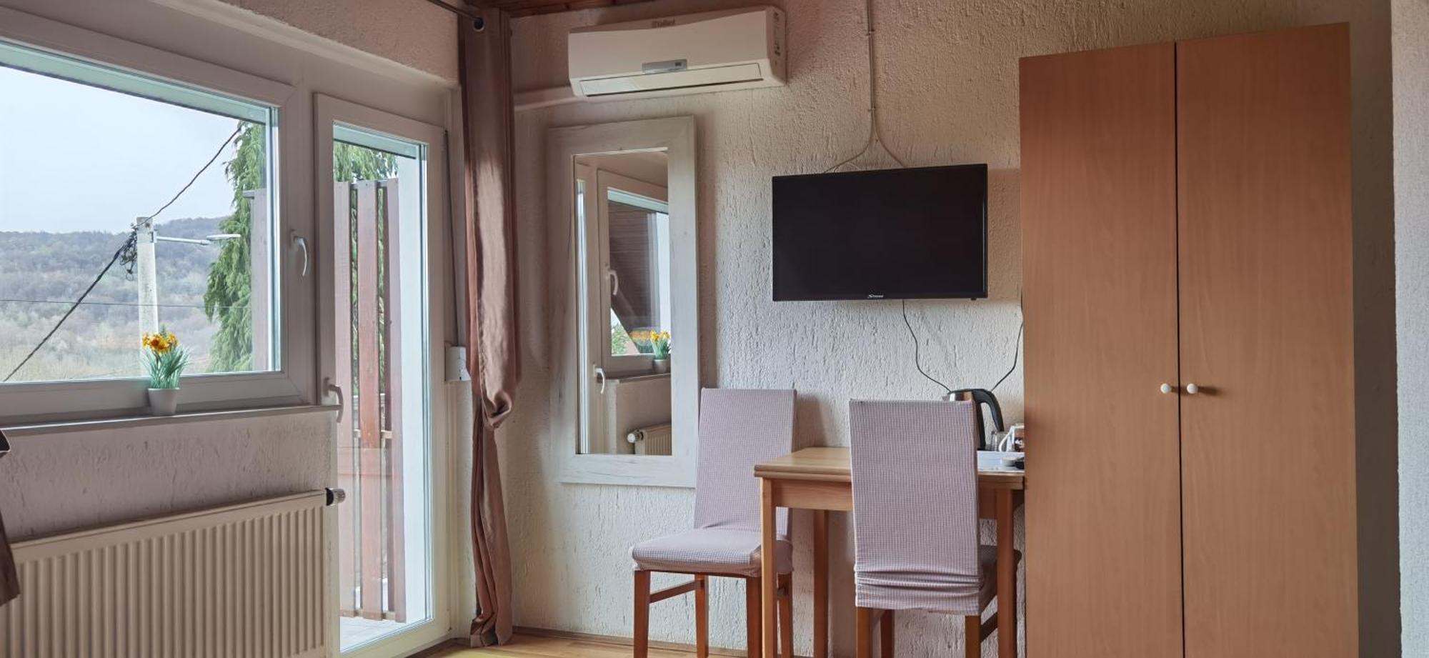 House Viktoria Hotel เซลิสเต เดรซิสโก ภายนอก รูปภาพ